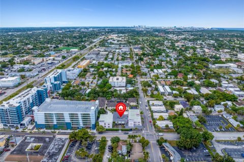 Propiedad comercial en venta en Hollywood, Florida № 1973422 - foto 19