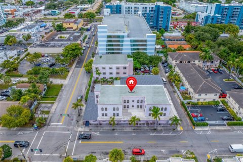 Propiedad comercial en venta en Hollywood, Florida № 1973422 - foto 13