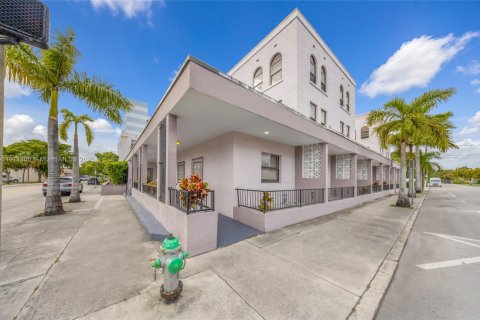 Propiedad comercial en venta en Hollywood, Florida № 1973422 - foto 3