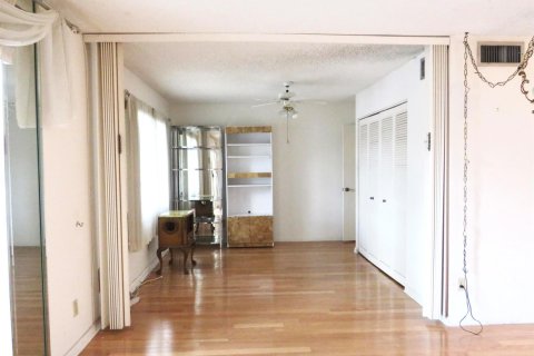 Condominio en venta en North Lauderdale, Florida, 2 dormitorios, 107.77 m2 № 2147089 - foto 4