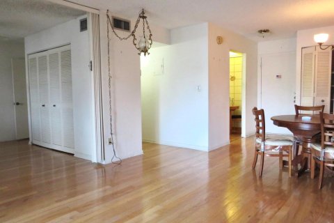 Condominio en venta en North Lauderdale, Florida, 2 dormitorios, 107.77 m2 № 2147089 - foto 3