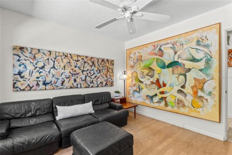 Villa ou maison à vendre à Sarasota, Floride: 3 chambres, 170.85 m2 № 2330981 - photo 21
