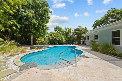 Villa ou maison à vendre à Sarasota, Floride: 3 chambres, 170.85 m2 № 2330981 - photo 4