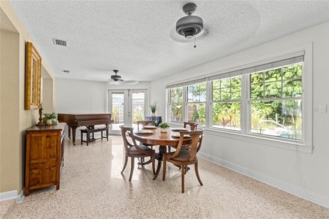 Villa ou maison à vendre à Sarasota, Floride: 3 chambres, 170.85 m2 № 2330981 - photo 14