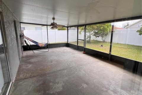 Casa en alquiler en Kissimmee, Florida, 3 dormitorios, 134.15 m2 № 1915806 - foto 22