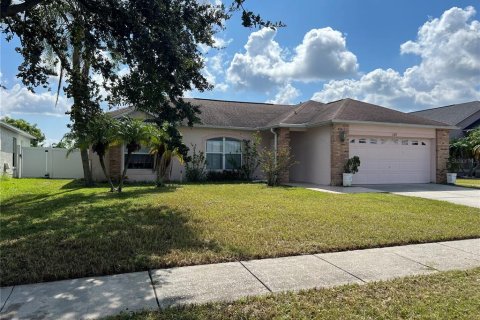 Casa en alquiler en Kissimmee, Florida, 3 dormitorios, 134.15 m2 № 1915806 - foto 2