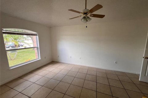 Casa en alquiler en Kissimmee, Florida, 3 dormitorios, 134.15 m2 № 1915806 - foto 5