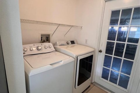 Casa en alquiler en Kissimmee, Florida, 3 dormitorios, 134.15 m2 № 1915806 - foto 24