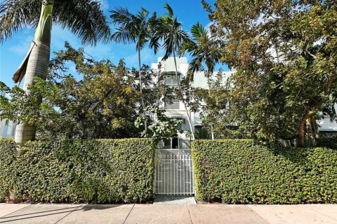 Снять в аренду кондоминиум в Майами-Бич, Флорида 45.52м2, № 1992651 - фото 28