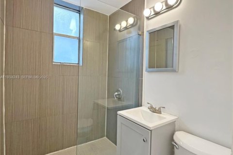 Снять в аренду кондоминиум в Майами-Бич, Флорида 45.52м2, № 1992651 - фото 18