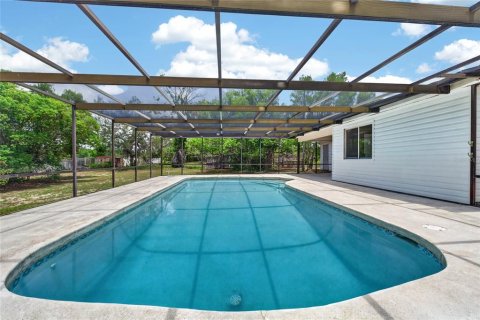 House in Spring Hill, Florida 2 bedrooms, 104.79 sq.m. № 2129362 - photo 29