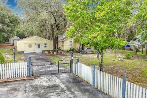 House in Hudson, Florida 4 bedrooms, 177.26 sq.m. № 2275729