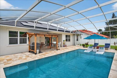 House in Palm Coast, Florida 4 bedrooms, 214.23 sq.m. № 1843212 - photo 5