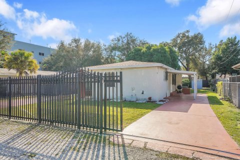 Apartment in Miami, Florida 2 bedrooms, 65.03 sq.m. № 2083871 - photo 2