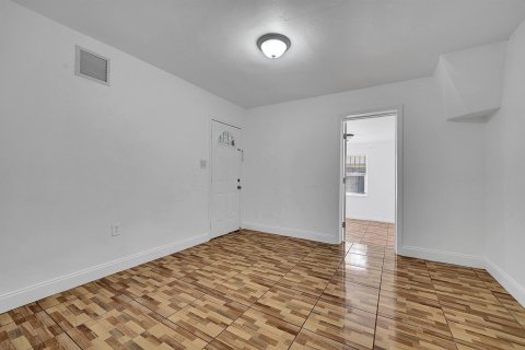 Apartment in Miami, Florida 2 bedrooms, 65.03 sq.m. № 2083871 - photo 10