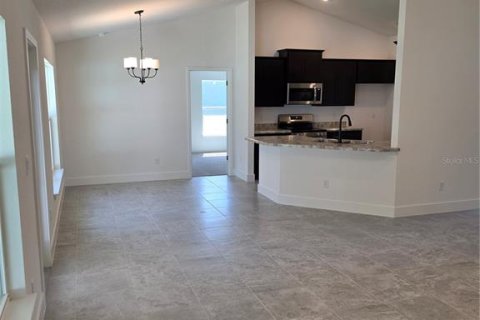Villa ou maison à vendre à Weeki Wachee, Floride: 4 chambres, 163.04 m2 № 2237043 - photo 7