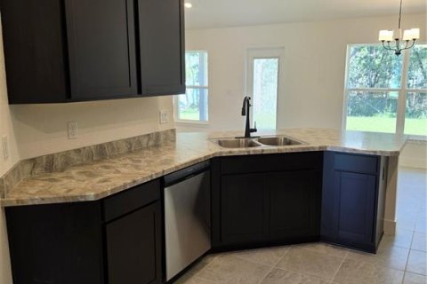 Villa ou maison à vendre à Weeki Wachee, Floride: 4 chambres, 163.04 m2 № 2237043 - photo 6