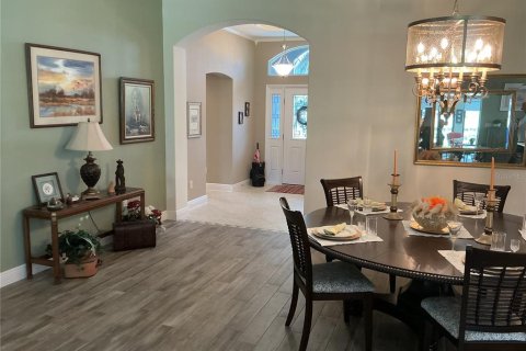 Villa ou maison à vendre à The Villages, Floride: 3 chambres, 214.6 m2 № 2304331 - photo 11