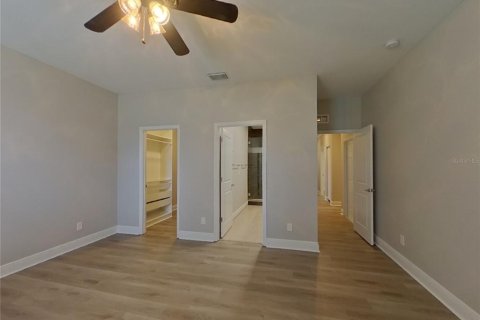 Casa en alquiler en Saint Petersburg, Florida, 3 dormitorios, 158.96 m2 № 1835319 - foto 8