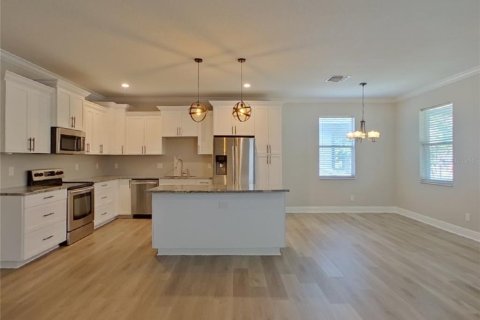 Casa en alquiler en Saint Petersburg, Florida, 3 dormitorios, 158.96 m2 № 1835319 - foto 7