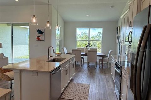 House in Sebring, Florida 4 bedrooms, 206.71 sq.m. № 1810617 - photo 6