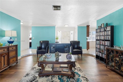 Villa ou maison à vendre à Lauderdale Lakes, Floride: 3 chambres, 166.76 m2 № 1713949 - photo 3