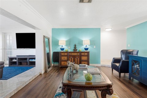 Villa ou maison à vendre à Lauderdale Lakes, Floride: 3 chambres, 166.76 m2 № 1713949 - photo 5