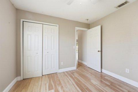 Casa en venta en Port St. Lucie, Florida, 3 dormitorios, 135.64 m2 № 2177407 - foto 22