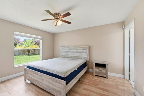 Casa en venta en Port St. Lucie, Florida, 3 dormitorios, 135.64 m2 № 2177407 - foto 14