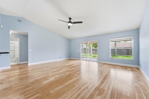 Casa en venta en Port St. Lucie, Florida, 3 dormitorios, 135.64 m2 № 2177407 - foto 5
