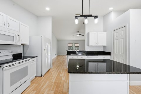Casa en venta en Port St. Lucie, Florida, 3 dormitorios, 135.64 m2 № 2177407 - foto 10