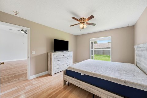 Casa en venta en Port St. Lucie, Florida, 3 dormitorios, 135.64 m2 № 2177407 - foto 15