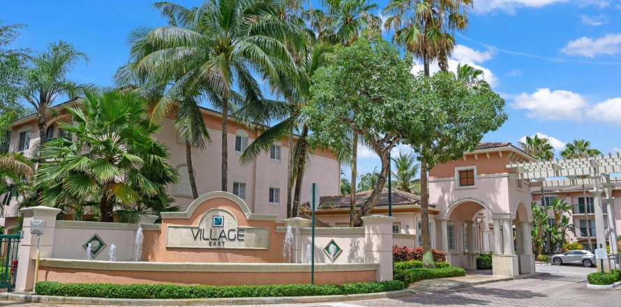 Condominio en Fort Lauderdale, Florida, 2 dormitorios № 2245666