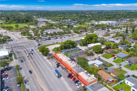 Propiedad comercial en venta en Fort Lauderdale, Florida № 1864852 - foto 11
