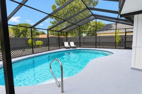 Casa en venta en Sarasota, Florida, 6 dormitorios, 199 m2 № 2395749 - foto 29