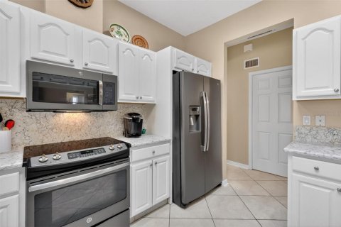 Casa en venta en Leesburg, Florida, 3 dormitorios, 178.19 m2 № 2117292 - foto 27