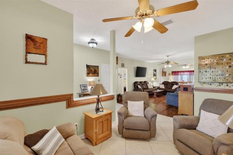 Casa en venta en Leesburg, Florida, 3 dormitorios, 178.19 m2 № 2117292 - foto 16