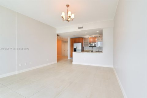 Condominio en venta en Hallandale Beach, Florida, 2 dormitorios, 121.33 m2 № 2241715 - foto 10