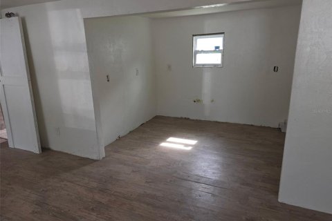 House in Nokomis, Florida 2 bedrooms, 74.32 sq.m. № 1536740 - photo 4