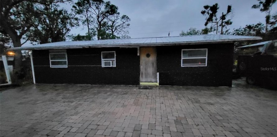 House in Nokomis, Florida 2 bedrooms, 74.32 sq.m. № 1536740