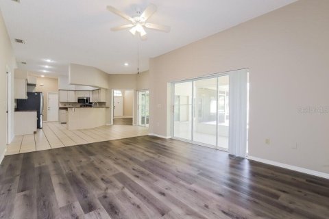 Casa en alquiler en Trinity, Florida, 4 dormitorios, 226.4 m2 № 1881170 - foto 9