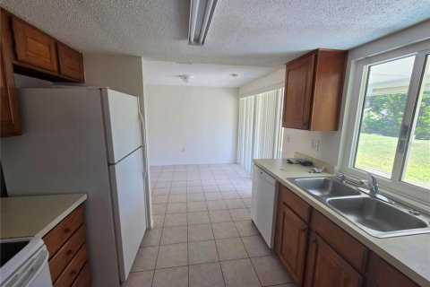 Appartement à louer à Englewood, Floride: 2 chambres, 91.23 m2 № 2388976 - photo 6