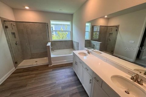 House in Lakewood Ranch, Florida 4 bedrooms, 235.69 sq.m. № 1910575 - photo 5