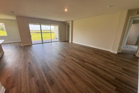 House in Lakewood Ranch, Florida 4 bedrooms, 235.69 sq.m. № 1910575 - photo 3