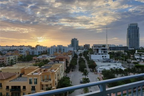 Condo in Miami Beach, Florida, 1 bedroom  № 2022577 - photo 5