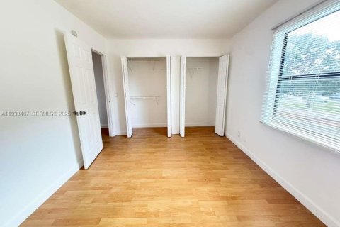 Снять в аренду кондоминиум в Бойнтон-Бич, Флорида 2 спальни, 80.27м2, № 1991418 - фото 10