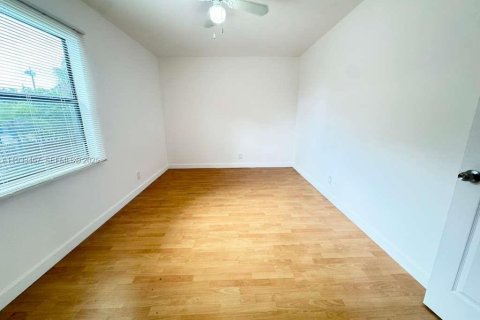 Снять в аренду кондоминиум в Бойнтон-Бич, Флорида 2 спальни, 80.27м2, № 1991418 - фото 9