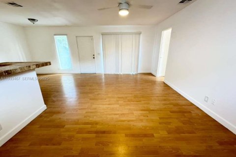 Снять в аренду кондоминиум в Бойнтон-Бич, Флорида 2 спальни, 80.27м2, № 1991418 - фото 6