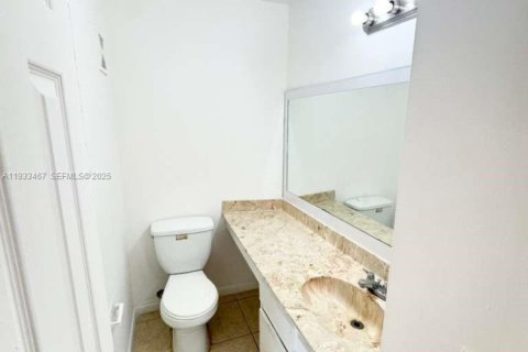 Снять в аренду кондоминиум в Бойнтон-Бич, Флорида 2 спальни, 80.27м2, № 1991418 - фото 13