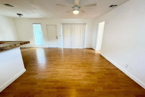 Снять в аренду кондоминиум в Бойнтон-Бич, Флорида 2 спальни, 80.27м2, № 1991418 - фото 4